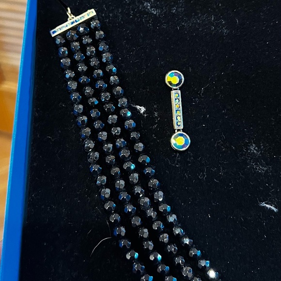 Heidi Daus Black Aurora Borealis Necklace & Earrings Set - NWT 🖤🤩 - Picture 3 of 9